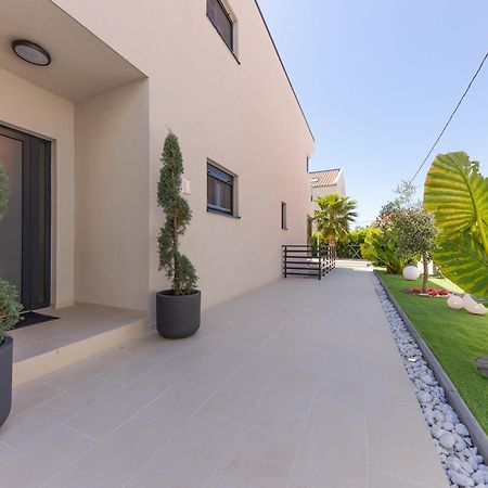 Luxury Villa My Wish With Pool Каштел-Стари Экстерьер фото
