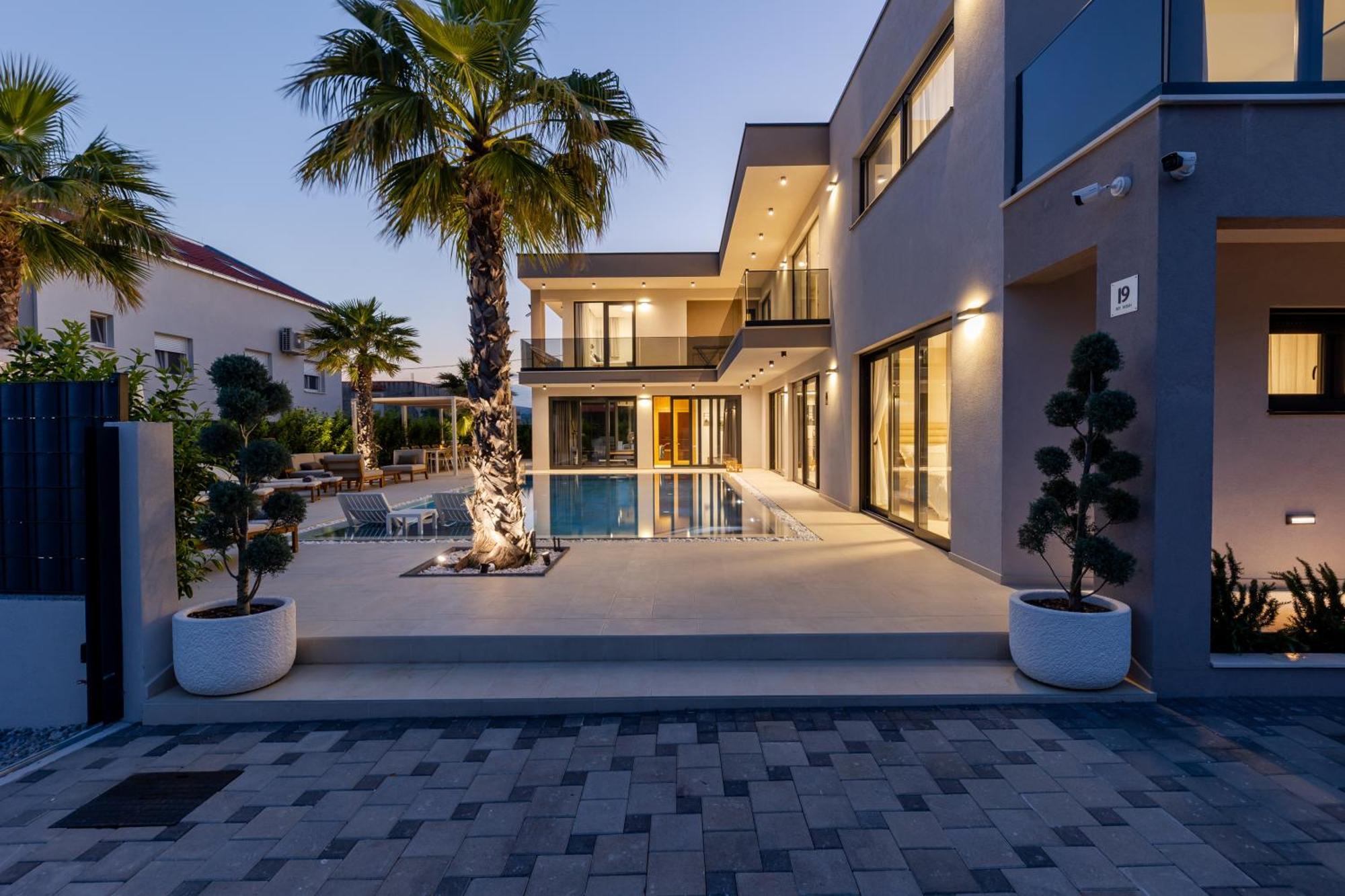 Luxury Villa My Wish With Pool Каштел-Стари Экстерьер фото